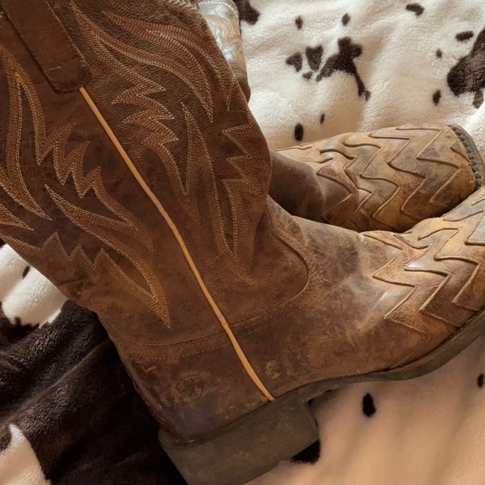 Boots - Picture 2 of 2